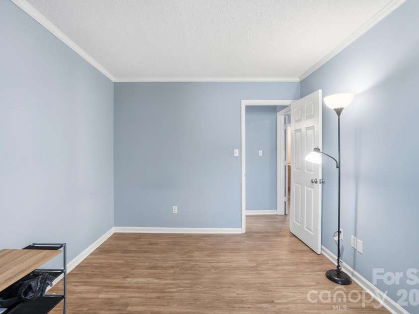 8529 Castle Pine Court, Charlotte, NC 28226.  MLS# CAR4381741, YatesRealty ID 24066. 