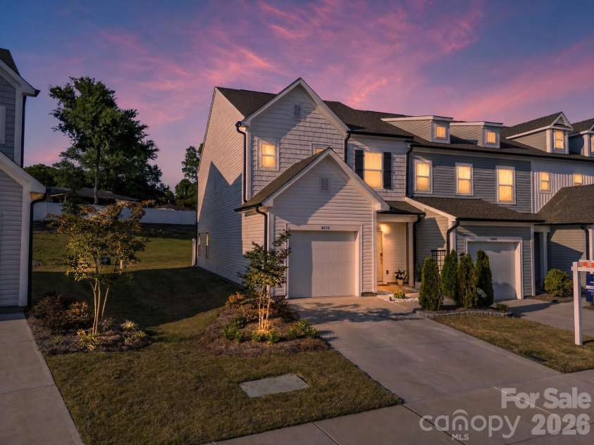 4050 Claret Cup Drive, Kannapolis, NC 28083.  MLS# CAR4384726, YatesRealty ID 24067. 