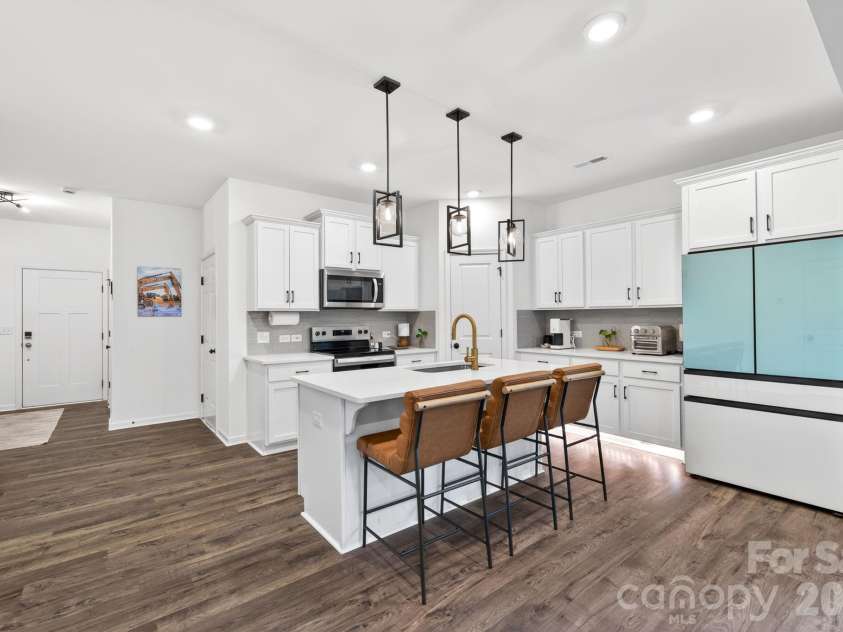 4050 Claret Cup Drive, Kannapolis, NC 28083.  MLS# CAR4384726, YatesRealty ID 24067. 