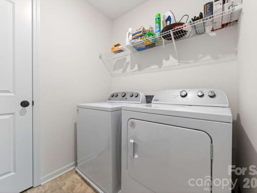 4050 Claret Cup Drive, Kannapolis, NC 28083.  MLS# CAR4384726, YatesRealty ID 24067. 