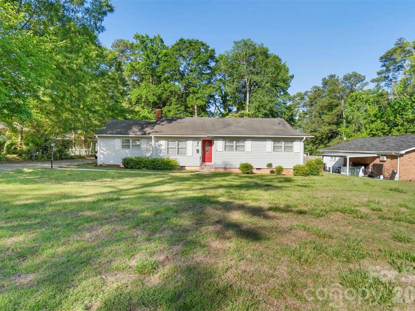 1404 Berry Street, Wadesboro, NC 28170.  MLS# CAR4384613, YatesRealty ID 24068. 