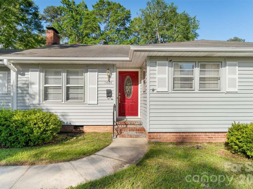 1404 Berry Street, Wadesboro, NC 28170.  MLS# CAR4384613, YatesRealty ID 24068. 