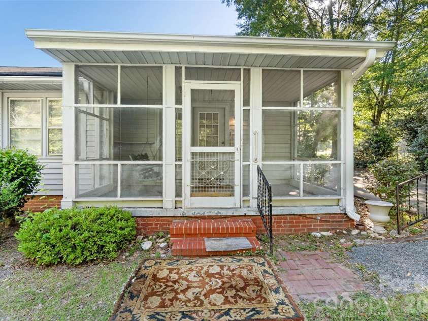 1404 Berry Street, Wadesboro, NC 28170.  MLS# CAR4384613, YatesRealty ID 24068. 