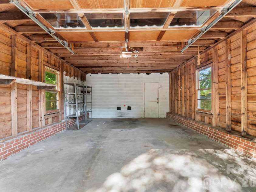 1404 Berry Street, Wadesboro, NC 28170.  MLS# CAR4384613, YatesRealty ID 24068. 