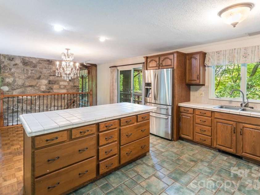 1126 Scenic Circle, Waynesville, NC 28786.  MLS# CAR4383487, YatesRealty ID 24069. 