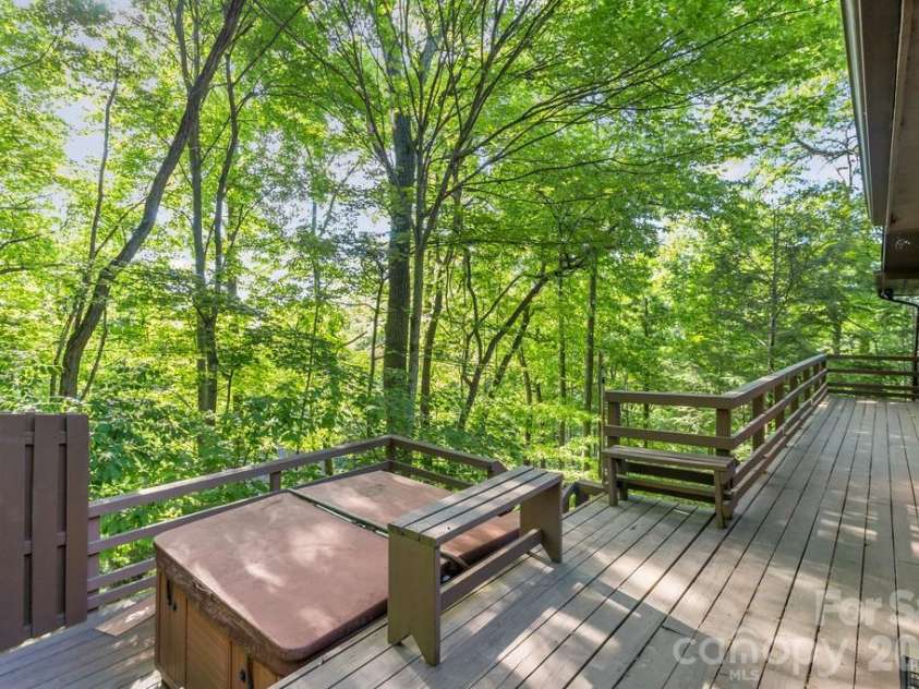 1126 Scenic Circle, Waynesville, NC 28786.  MLS# CAR4383487, YatesRealty ID 24069. 