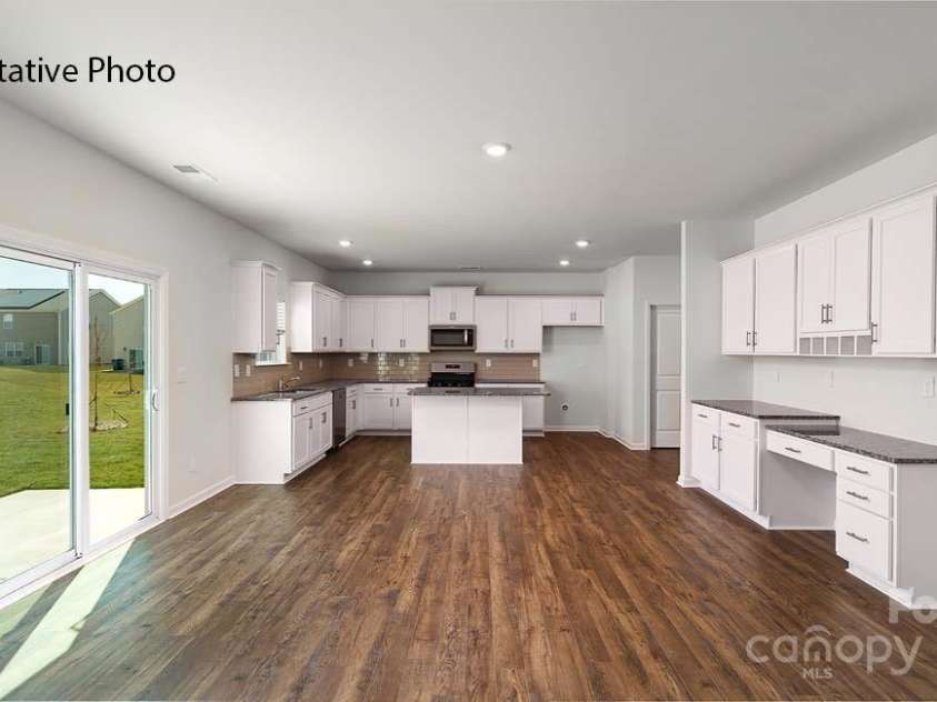 3616 Cramer Creek Drive, Gastonia, NC 28056.  MLS# CAR4278351, YatesRealty ID 24069. 