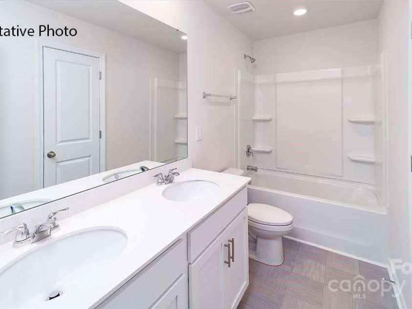 3616 Cramer Creek Drive, Gastonia, NC 28056.  MLS# CAR4278351, YatesRealty ID 24069. 