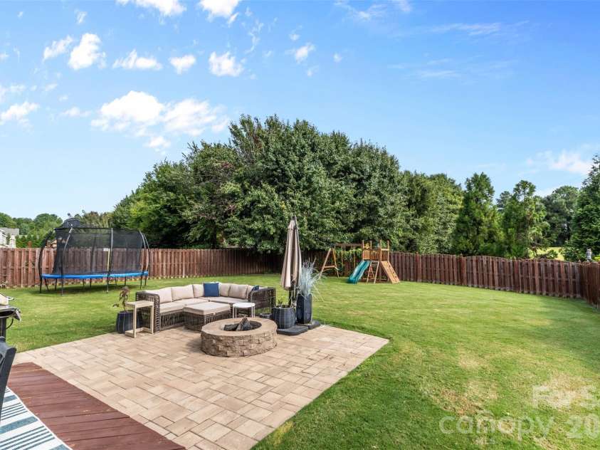 13720 Baytown Court, Huntersville, NC 28078.  MLS# CAR4335243, YatesRealty ID 2407. 