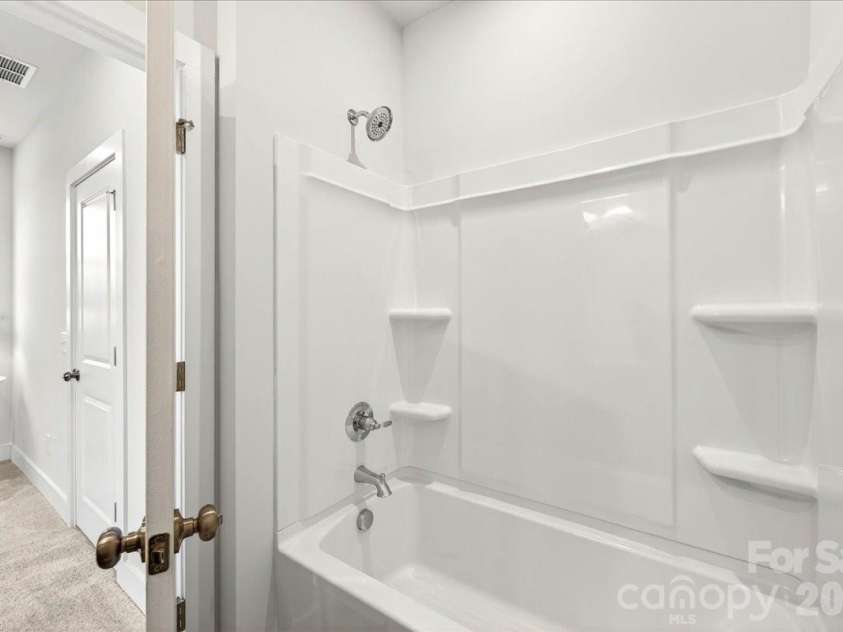 4032 Canvas Court, Charlotte, NC 28205.  MLS# CAR4384752, YatesRealty ID 24070. Secondary bathroom