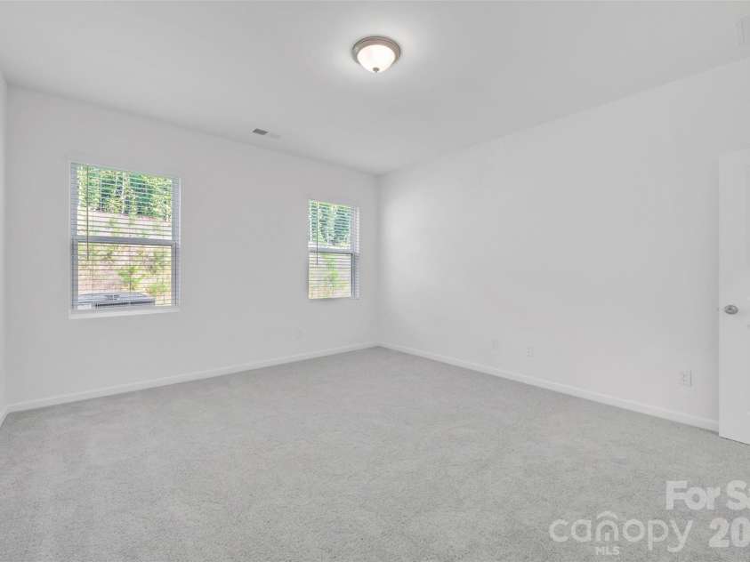 1777 Boulder Ridge Drive, Gastonia, NC 28052.  MLS# CAR4384720, YatesRealty ID 24071. Owner's suite
