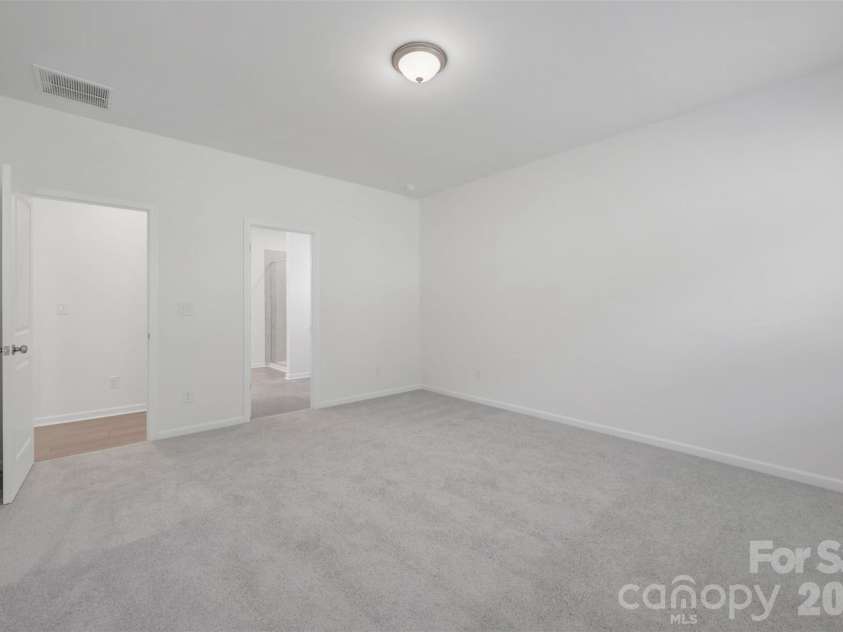 1777 Boulder Ridge Drive, Gastonia, NC 28052.  MLS# CAR4384720, YatesRealty ID 24071. Owner's suite