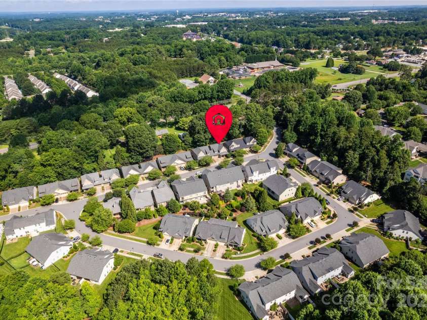 128 Aztec Circle, Mooresville, NC 28117.  MLS# CAR4267164, YatesRealty ID 24072. Convenient to shops and amenities, as well as Highways 21 and 150 and I-77