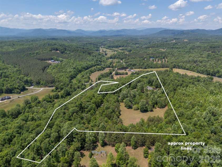 265 Willow Pond Road, Rutherfordton, NC 28139.  MLS# CAR4383416, YatesRealty ID 24072. 
