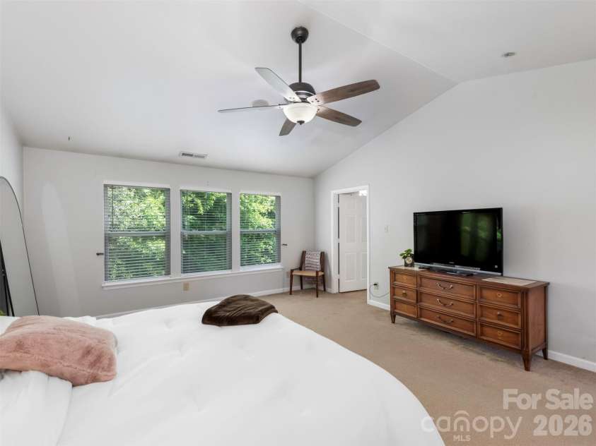 941 Capetown Lane, Clover, SC 29710.  MLS# CAR4384798, YatesRealty ID 24074. 