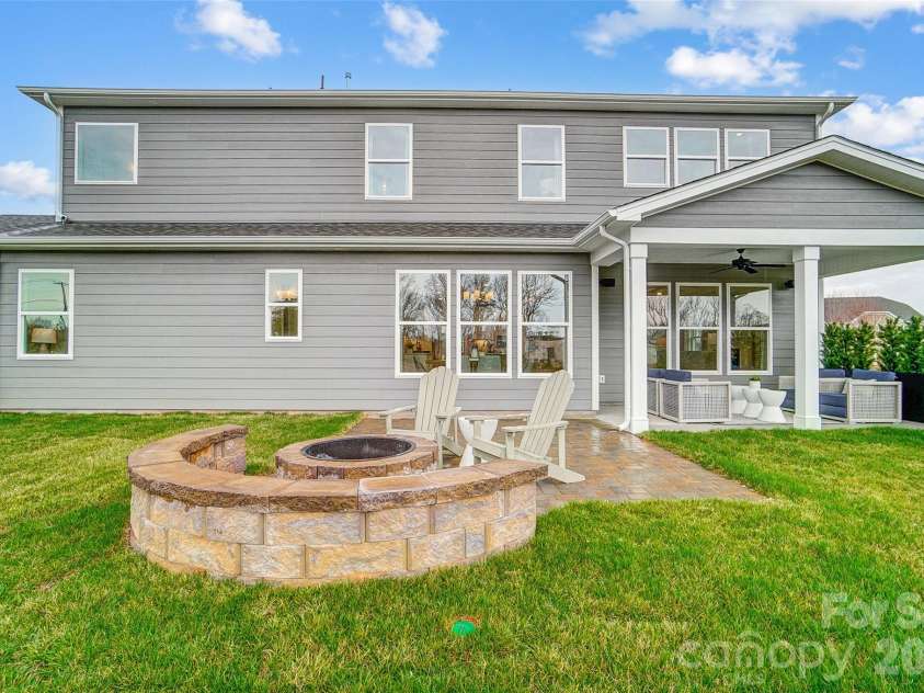1311 Wiggins Drive, Gastonia, NC 28054.  MLS# CAR4384773, YatesRealty ID 24075. Backyard