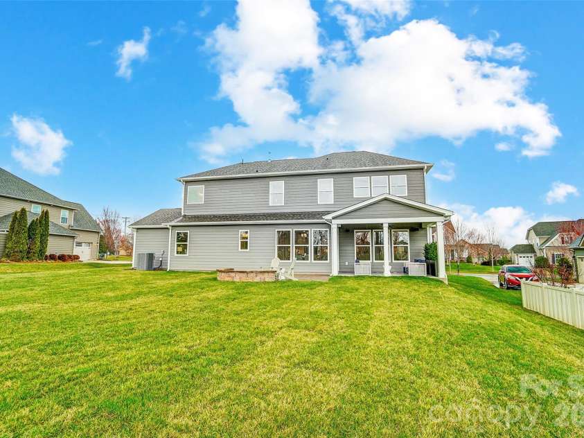 1311 Wiggins Drive, Gastonia, NC 28054.  MLS# CAR4384773, YatesRealty ID 24075. Backyard