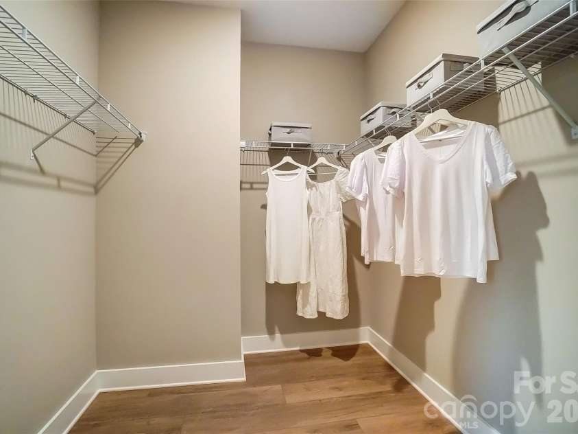 1311 Wiggins Drive, Gastonia, NC 28054.  MLS# CAR4384773, YatesRealty ID 24075. Walk in Closet