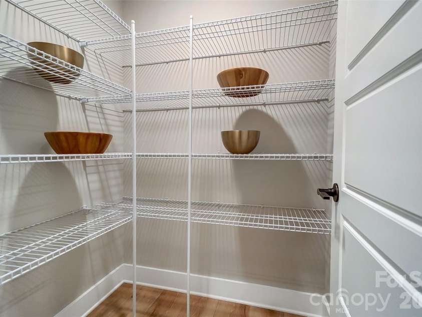 1311 Wiggins Drive, Gastonia, NC 28054.  MLS# CAR4384773, YatesRealty ID 24075. Walk in Pantry