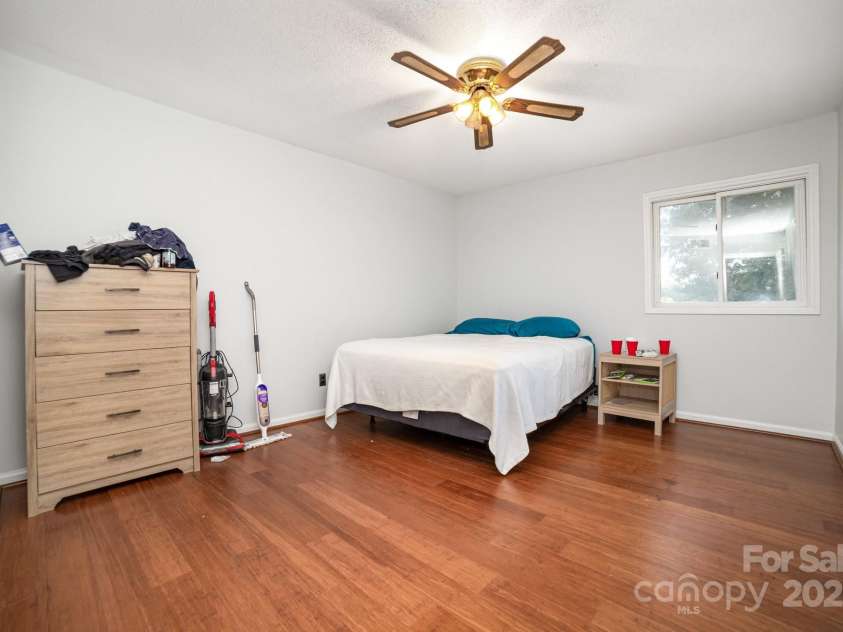 140 Lake Concord Road, Concord, NC 28025.  MLS# CAR4307142, YatesRealty ID 24076. 