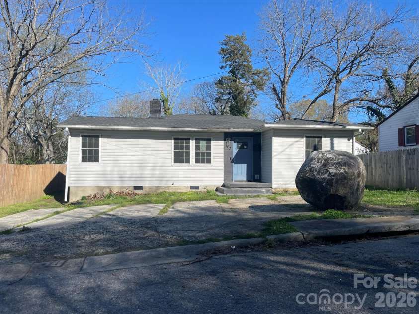 110 Sterling Street, Chester, SC 29706.  MLS# CAR4384810, YatesRealty ID 24077. 