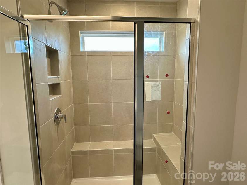 118 Pointer Trail, Troutman, NC 28166.  MLS# CAR4376566, YatesRealty ID 24078. Primary Bathroom