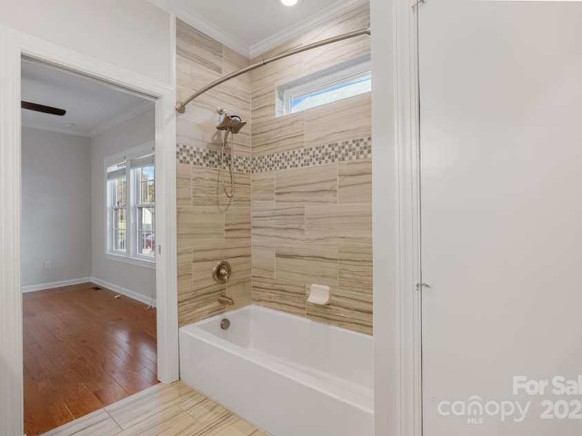 215 Cedar Street, Belmont, NC 28012.  MLS# CAR4274352, YatesRealty ID 24078. 