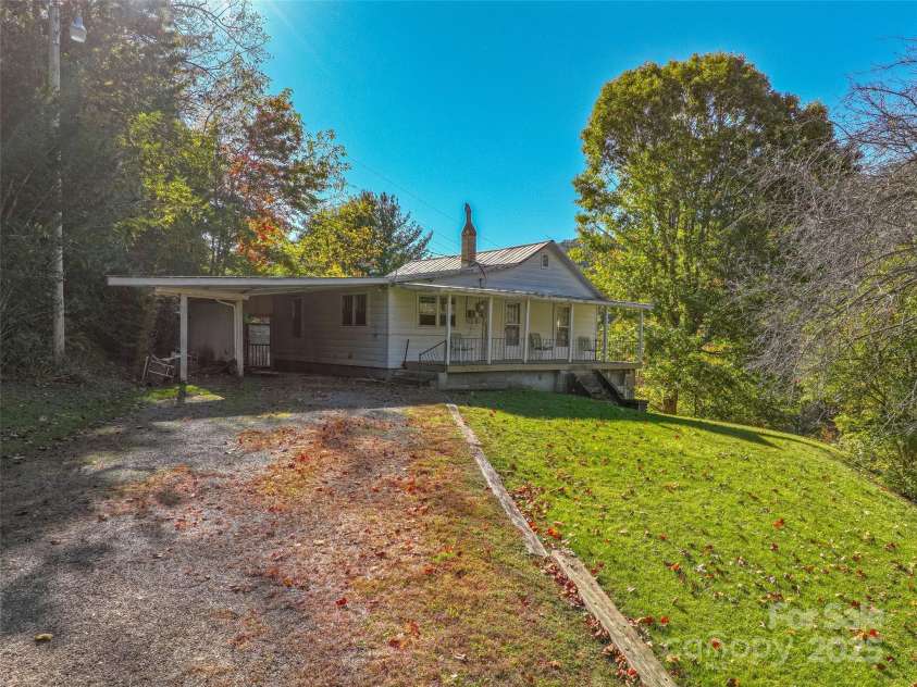 200 Church Road, Burnsville, NC 28714.  MLS# CAR4315278, YatesRealty ID 2408. 