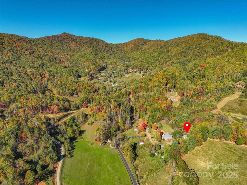 200 Church Road, Burnsville, NC 28714.  MLS# CAR4315278, YatesRealty ID 2408. 