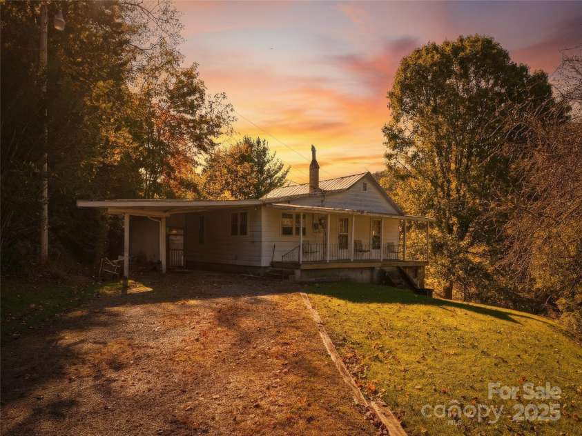 200 Church Road, Burnsville, NC 28714.  MLS# CAR4315278, YatesRealty ID 2408. 