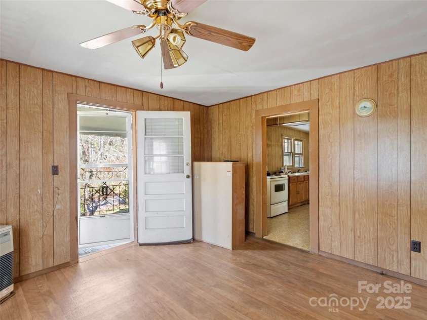 200 Church Road, Burnsville, NC 28714.  MLS# CAR4315278, YatesRealty ID 2408. 