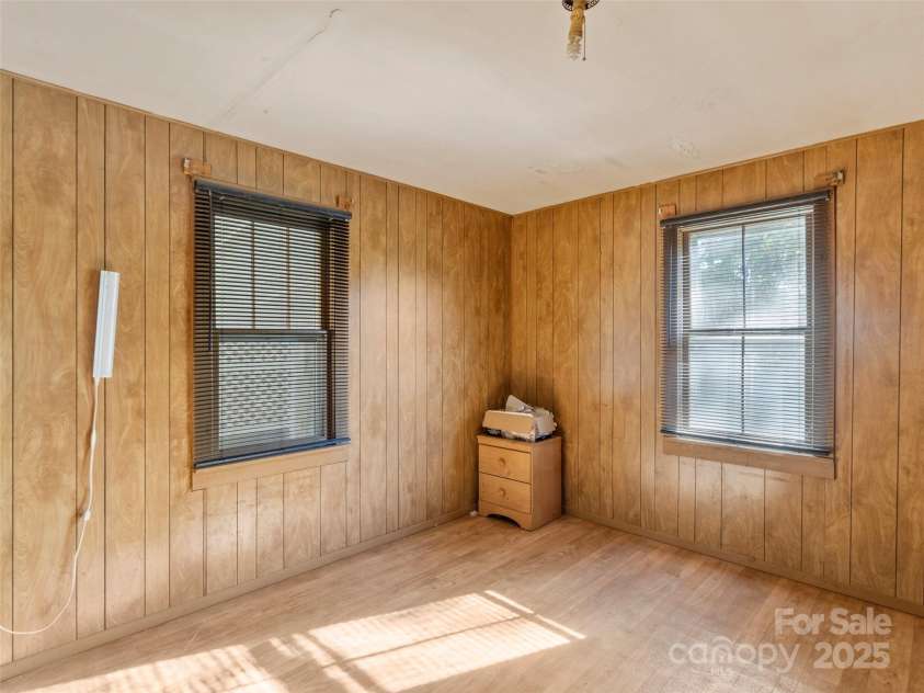 200 Church Road, Burnsville, NC 28714.  MLS# CAR4315278, YatesRealty ID 2408. 