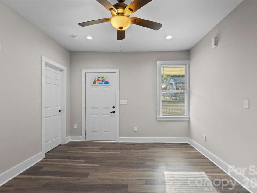 106 Dean Street, Gastonia, NC 28052.  MLS# CAR4384121, YatesRealty ID 24080. 