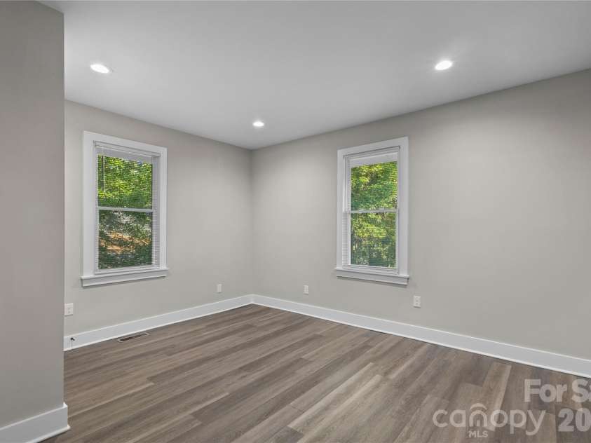 106 Dean Street, Gastonia, NC 28052.  MLS# CAR4384121, YatesRealty ID 24080. 