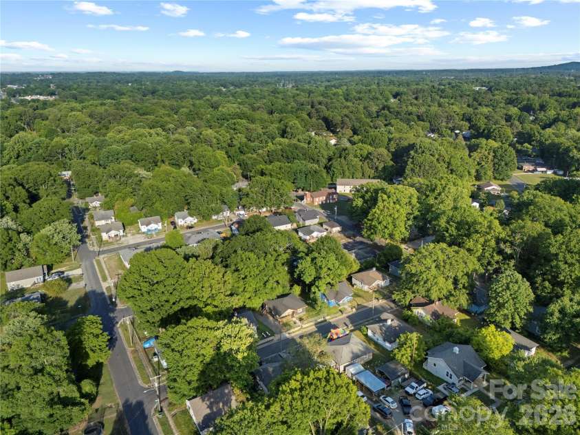 106 Dean Street, Gastonia, NC 28052.  MLS# CAR4384121, YatesRealty ID 24080. 