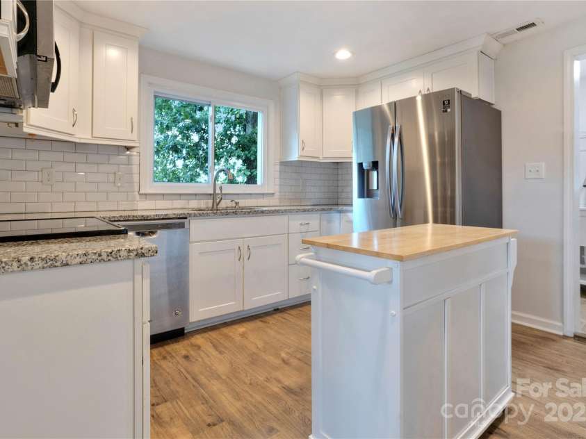 1611 Old Hickory Grove Road, Mount Holly, NC 28120.  MLS# CAR4276947, YatesRealty ID 24080. 