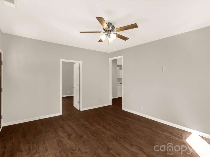 119 Washington Street, York, SC 29745.  MLS# CAR4384429, YatesRealty ID 24081. 