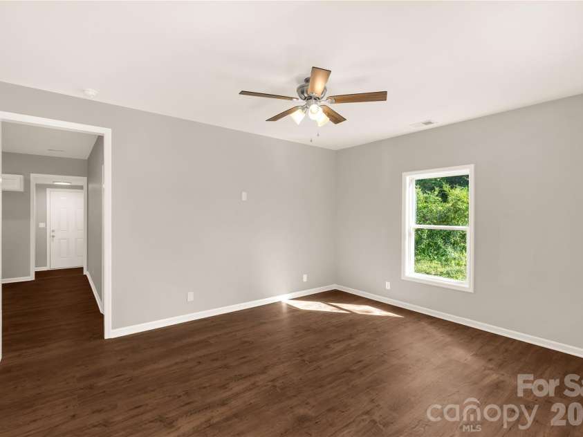119 Washington Street, York, SC 29745.  MLS# CAR4384429, YatesRealty ID 24081. 