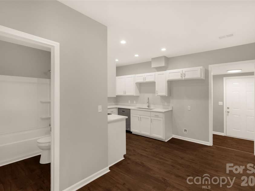 119 Washington Street, York, SC 29745.  MLS# CAR4384429, YatesRealty ID 24081. 