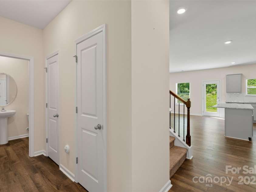 383 Ridgeview Lane, Mars Hill, NC 28754.  MLS# CAR4259279, YatesRealty ID 24081. 