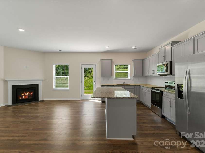 383 Ridgeview Lane, Mars Hill, NC 28754.  MLS# CAR4259279, YatesRealty ID 24081. 