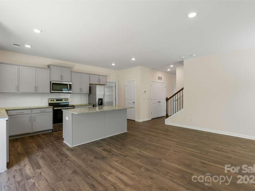 383 Ridgeview Lane, Mars Hill, NC 28754.  MLS# CAR4259279, YatesRealty ID 24081. 