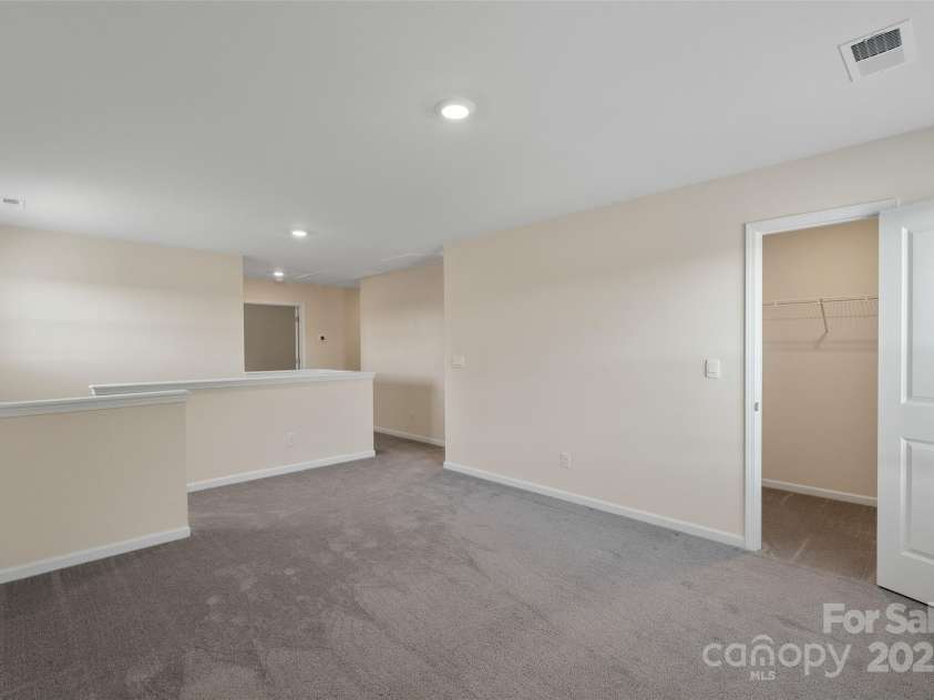 383 Ridgeview Lane, Mars Hill, NC 28754.  MLS# CAR4259279, YatesRealty ID 24081. 