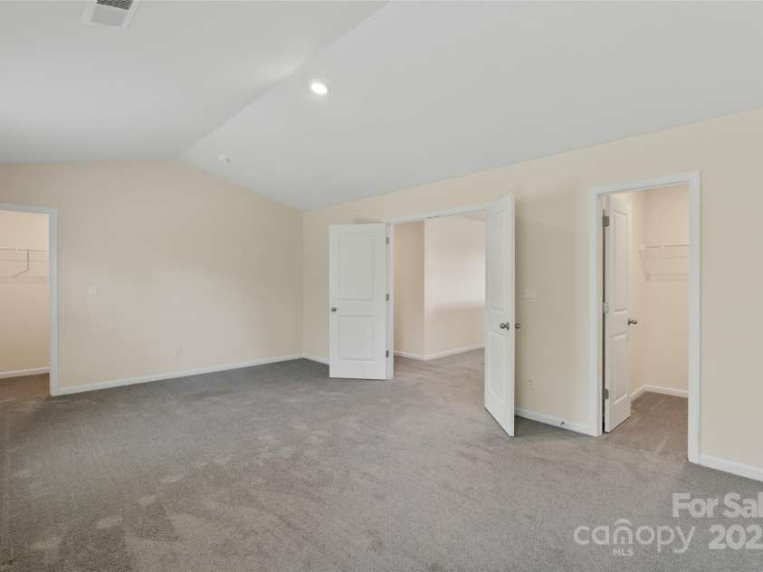 383 Ridgeview Lane, Mars Hill, NC 28754.  MLS# CAR4259279, YatesRealty ID 24081. 