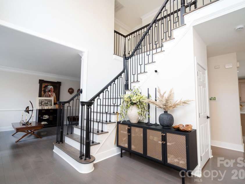 1617 Home Place, Matthews, NC 28105.  MLS# CAR4384540, YatesRealty ID 24083. Foyer