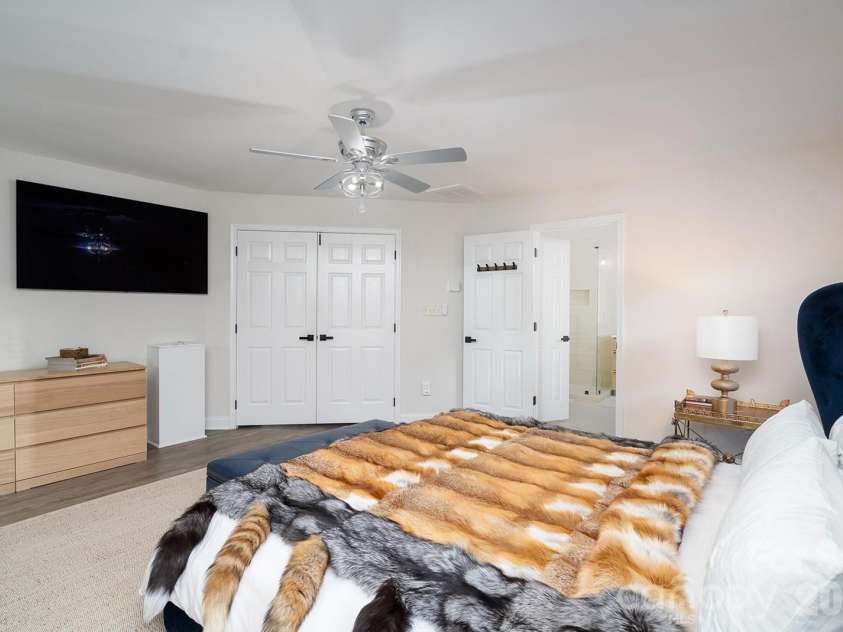 1617 Home Place, Matthews, NC 28105.  MLS# CAR4384540, YatesRealty ID 24083. Primary Bedroom