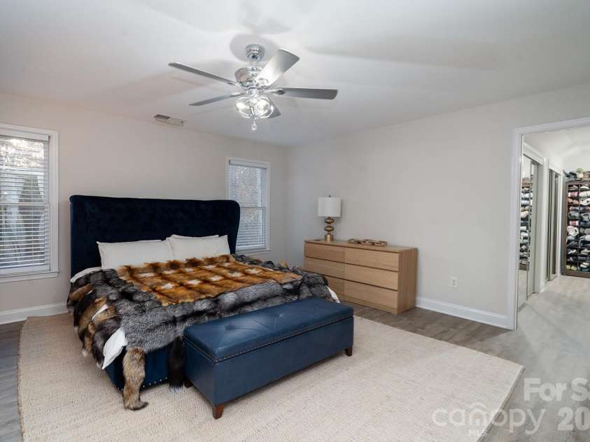 1617 Home Place, Matthews, NC 28105.  MLS# CAR4384540, YatesRealty ID 24083. Primary Bedroom