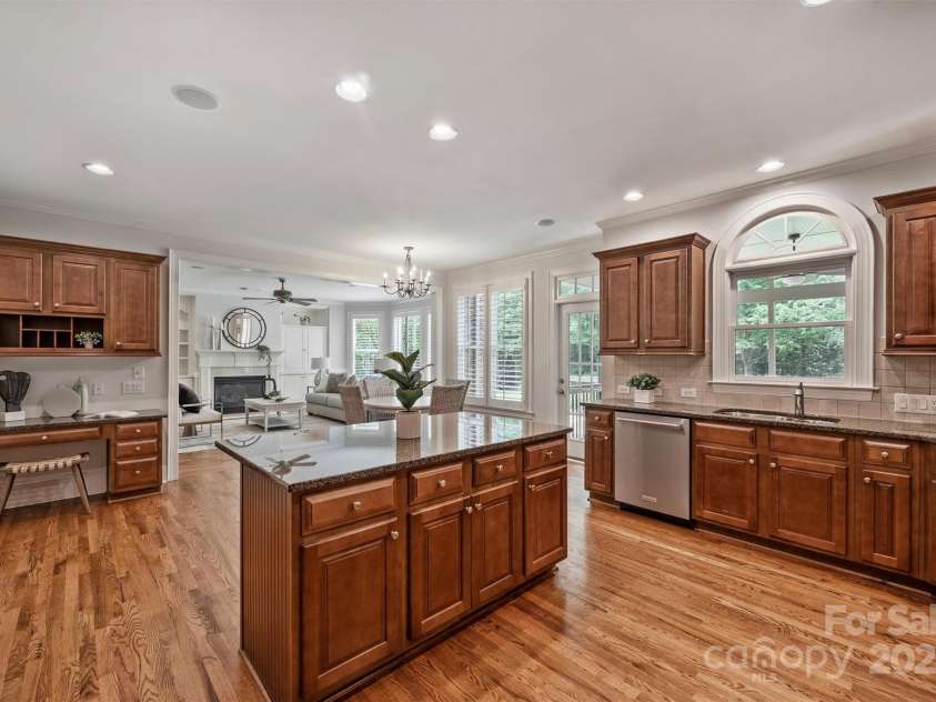 7319 Stonehaven Drive, Waxhaw, NC 28173.  MLS# CAR4266937, YatesRealty ID 24083. The kitchen also features a convenient work station/coffee bar, along with two pantries for extra storage.