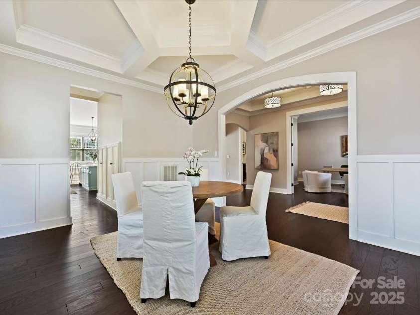 615 Welker Street, Charlotte, NC 28204.  MLS# CAR4293298, YatesRealty ID 24084. 