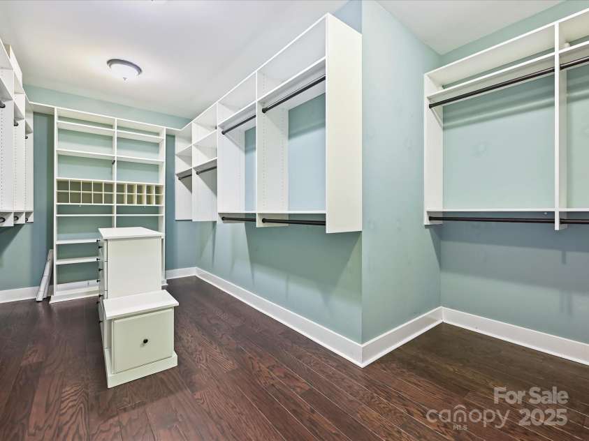 615 Welker Street, Charlotte, NC 28204.  MLS# CAR4293298, YatesRealty ID 24084. Custom Closet